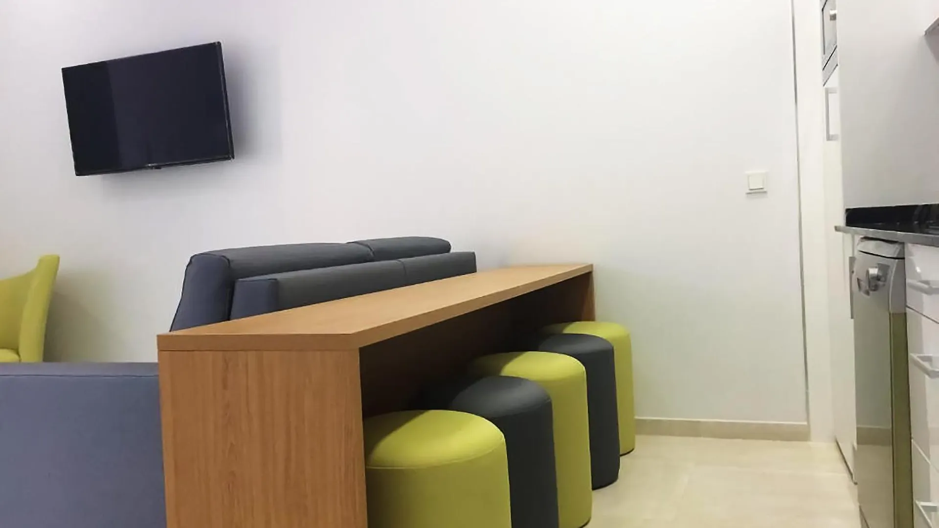 Feelathome Rivero Apartments Σεβίλλη
