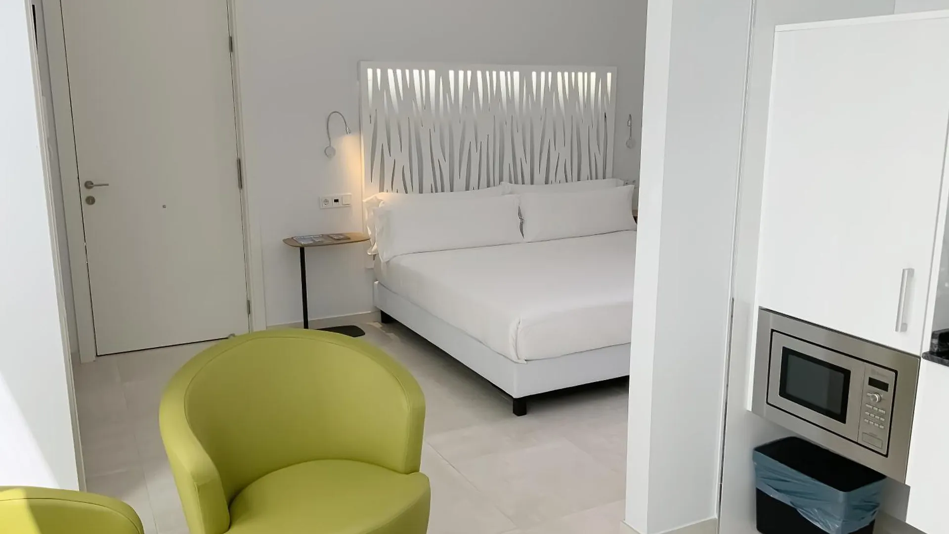 Feelathome Rivero Apartments Σεβίλλη 0*,  Ισπανία