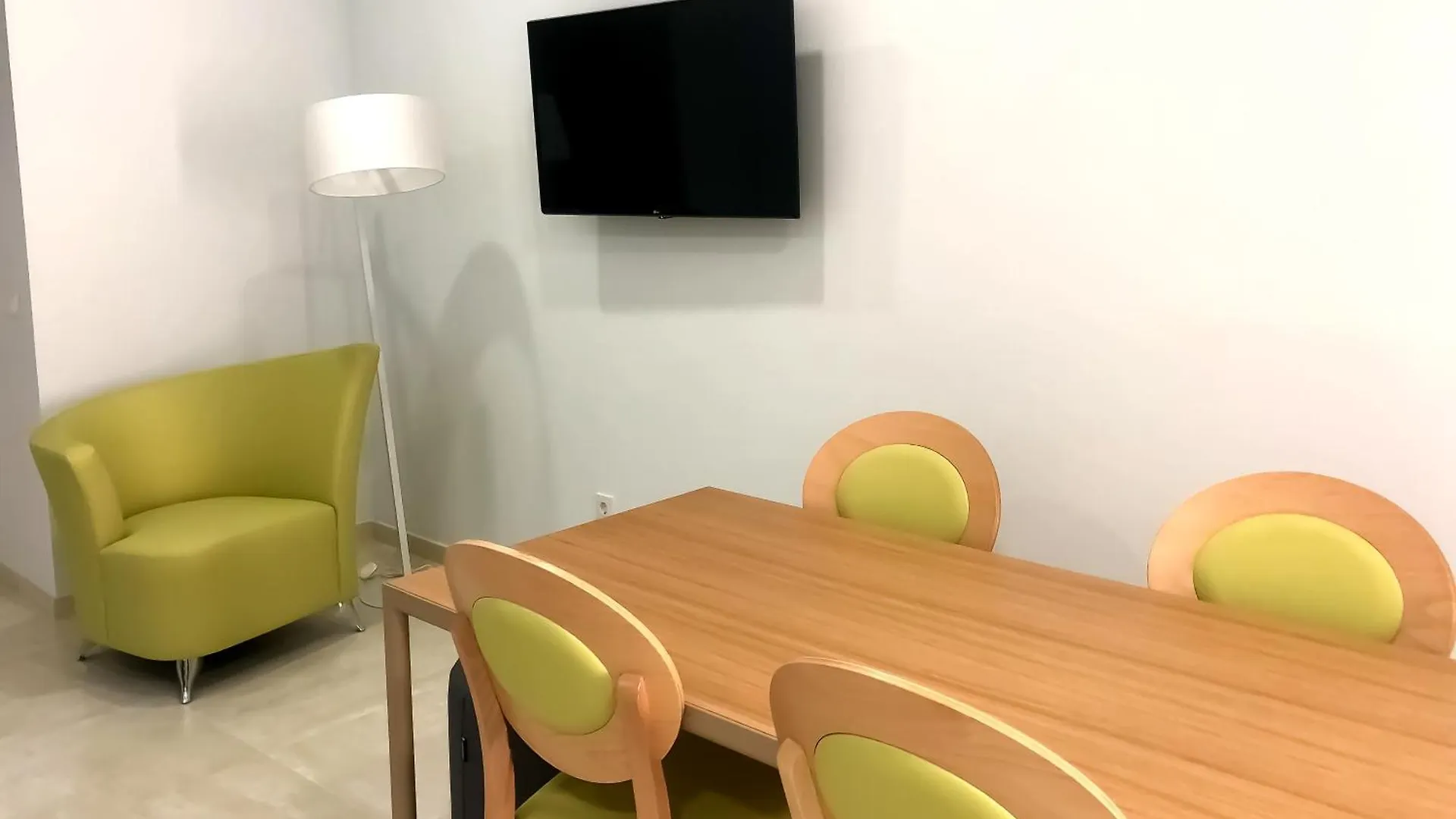 Feelathome Rivero Apartments Σεβίλλη